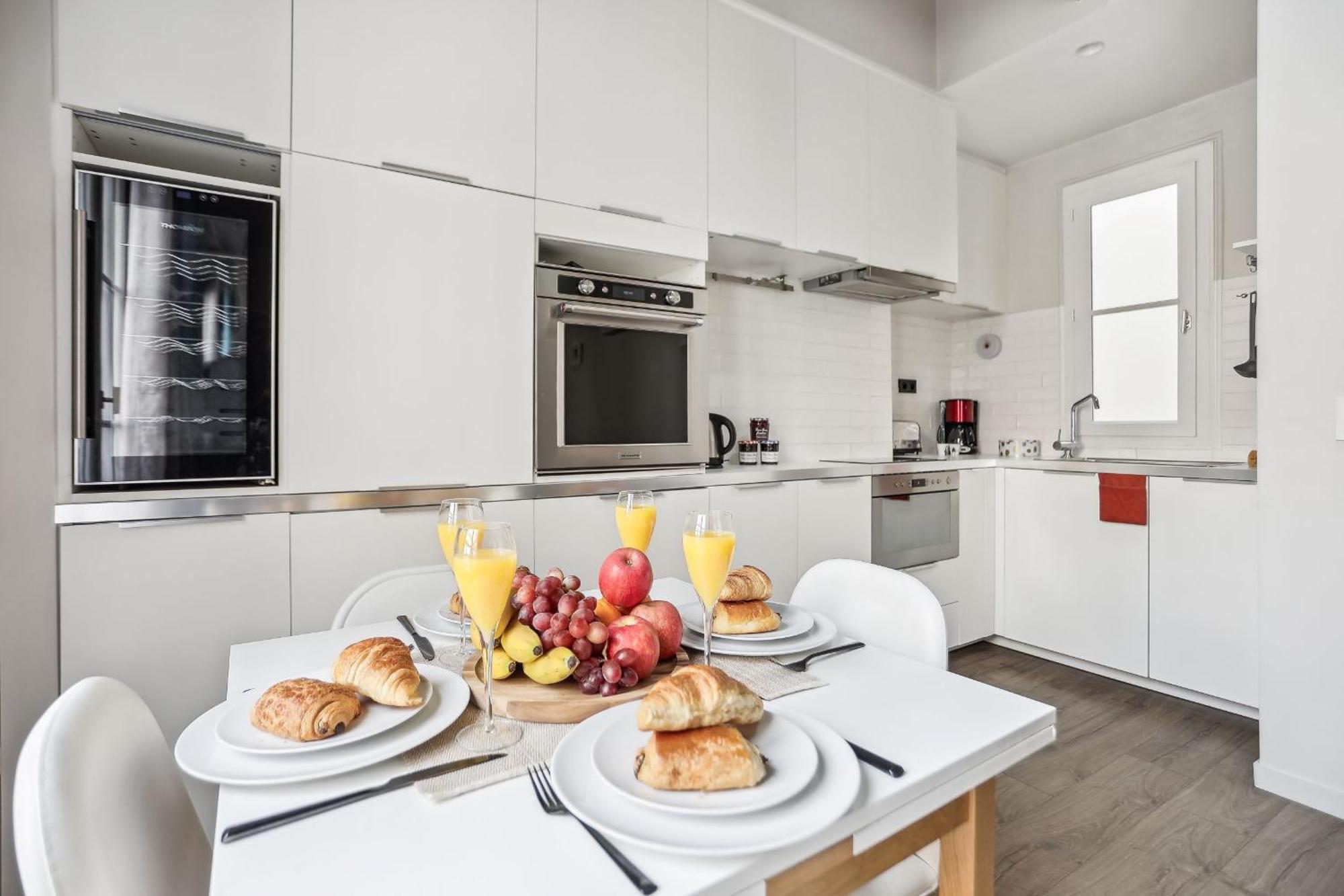 Appartamento Bnbnova - Eiffel Tower & Champ De Mars - 1br Parigi